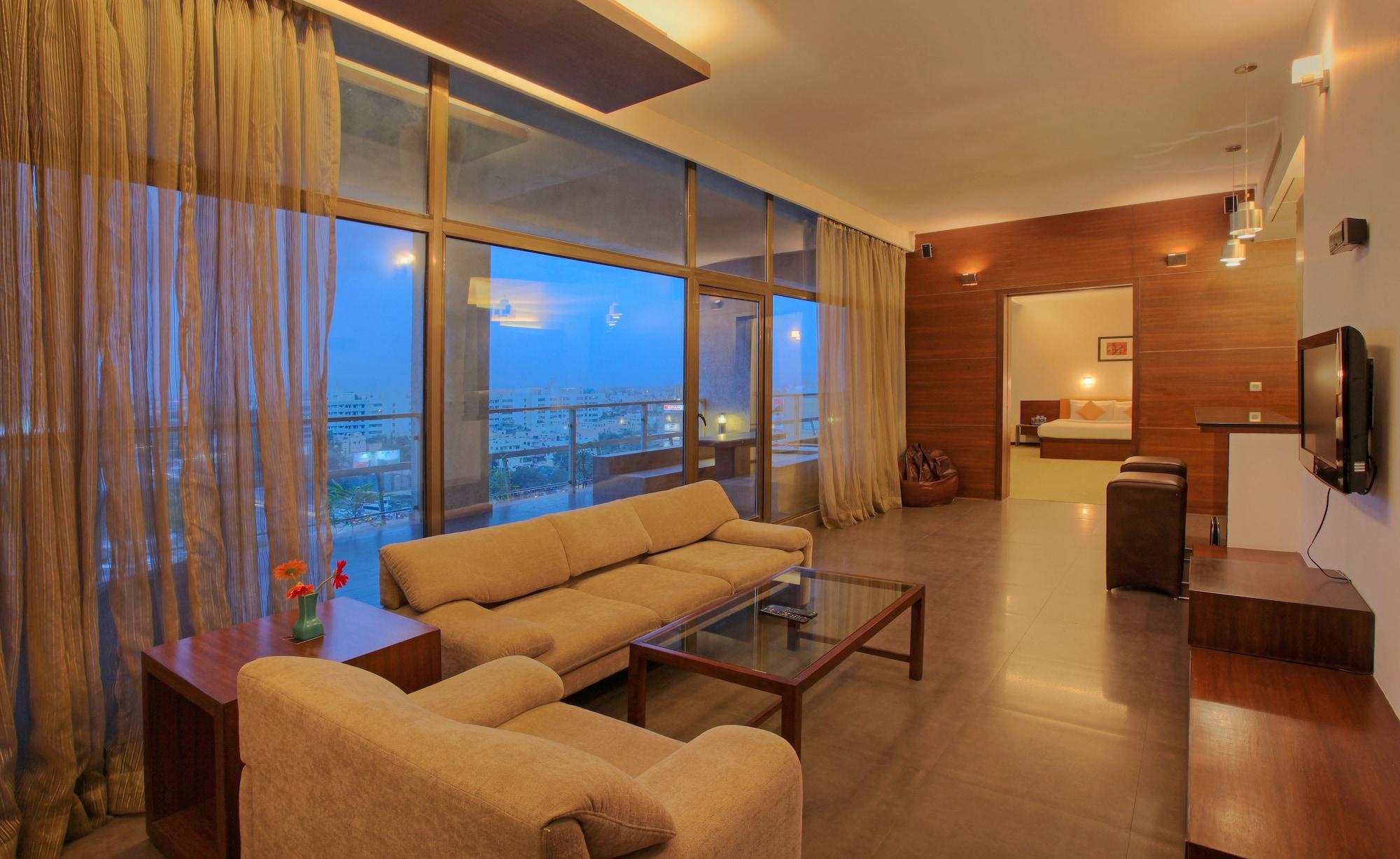 Hotel Parc Estique Pune Bagian luar foto